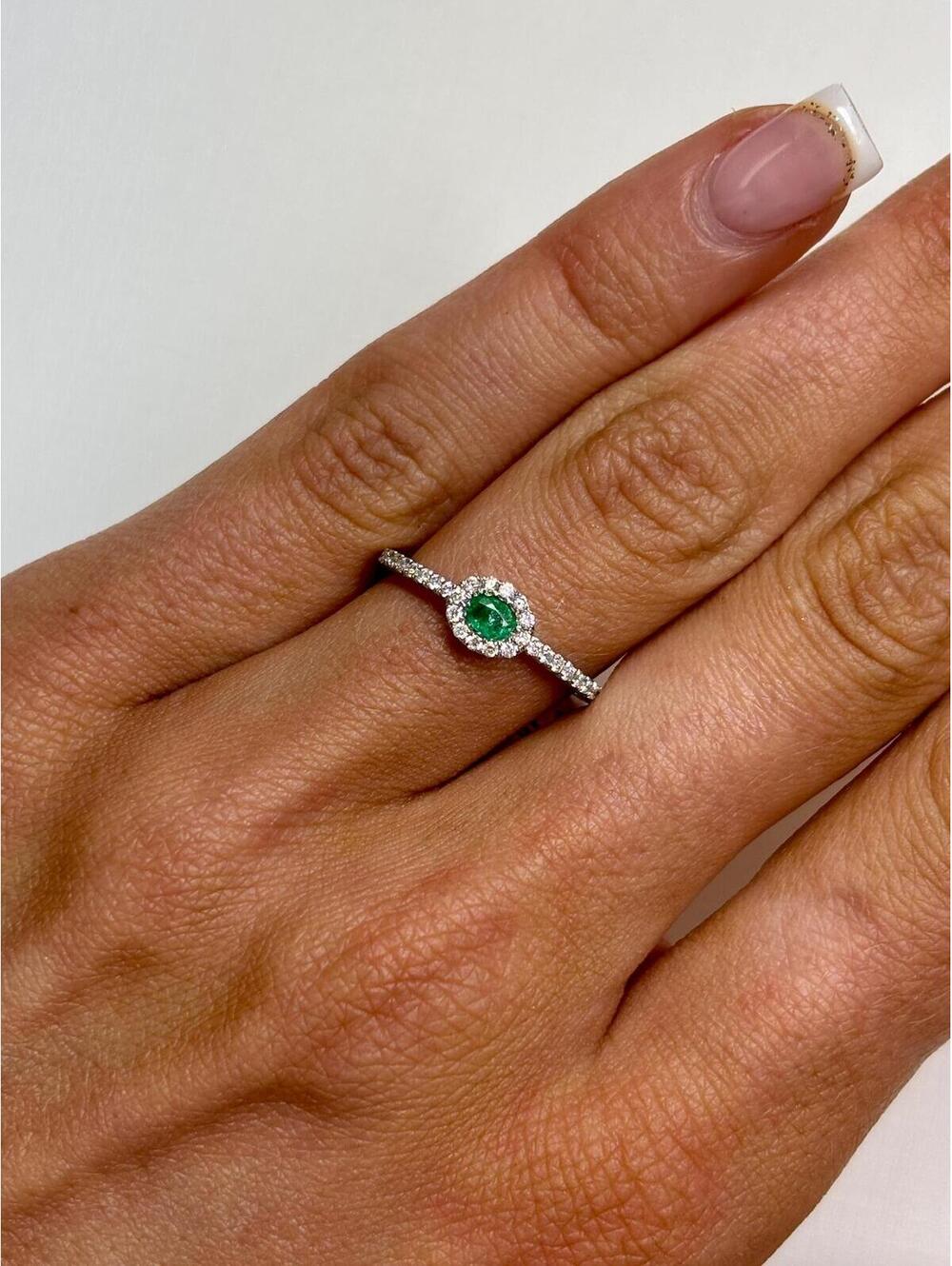 18k White Gold Emerald and Diamond Ring Antique